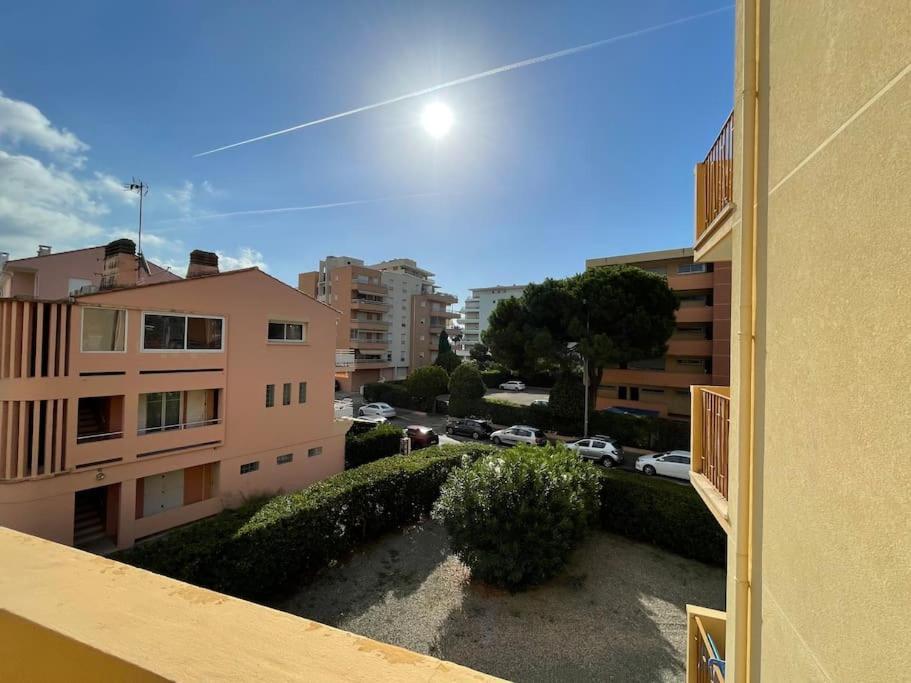 T2 A Cote De La Plage, Renove En 2023 Fréjus
