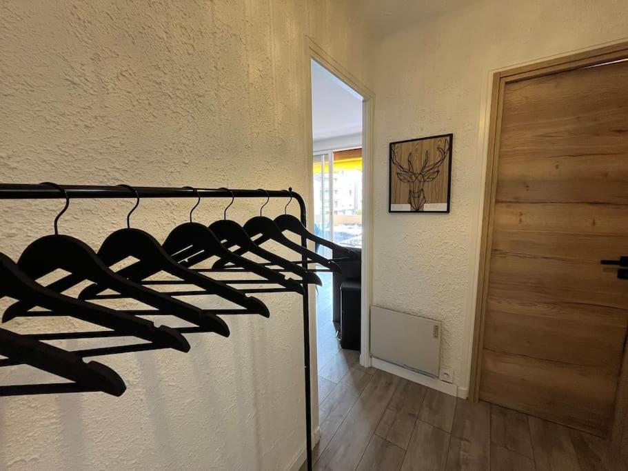 T2 A Cote De La Plage, Renove En 2023 Fréjus